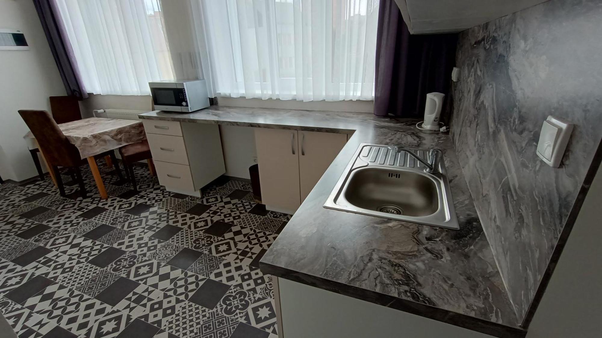 Apartments Gato Karlovy Vary Stara Role Ngoại thất bức ảnh