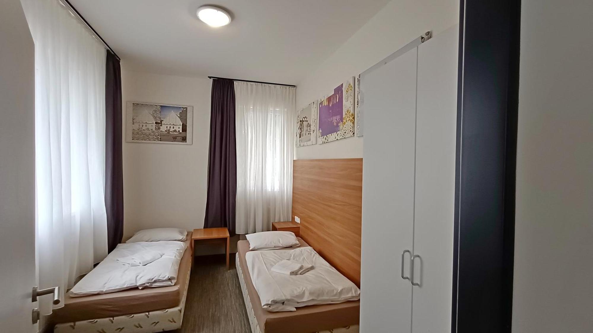 Apartments Gato Karlovy Vary Stara Role Ngoại thất bức ảnh